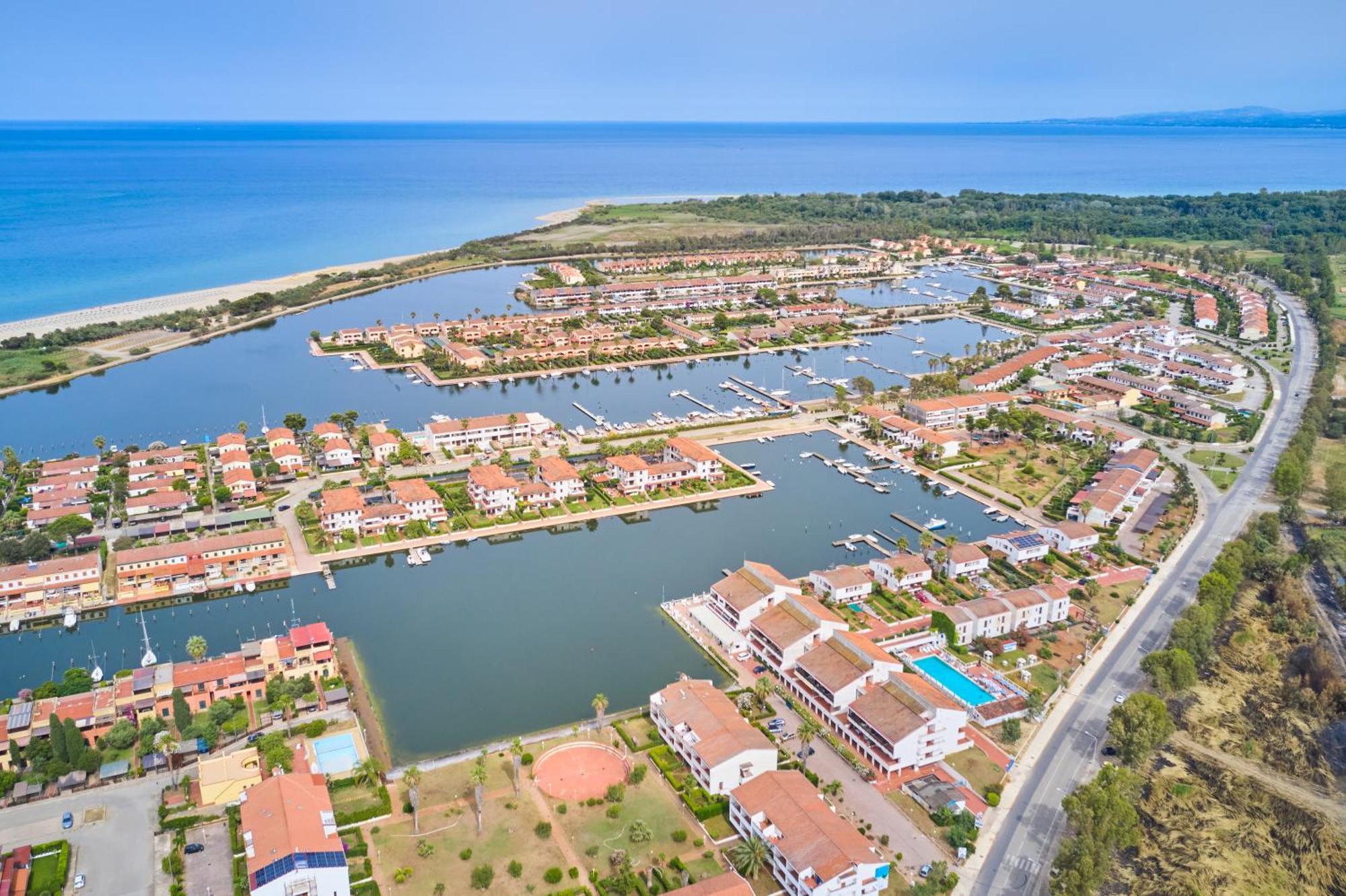 Aparthotel Casa Vacanze Lux By White I Casoni Exterior foto